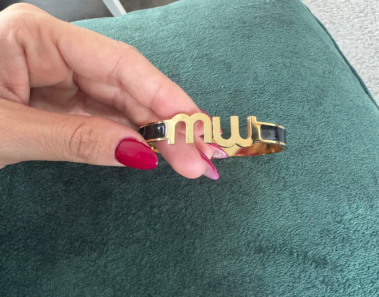 Brazalete miu