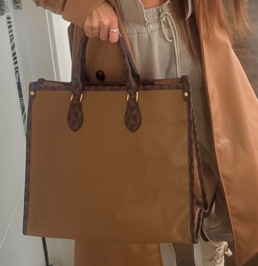 Bolso Maxi Valentino