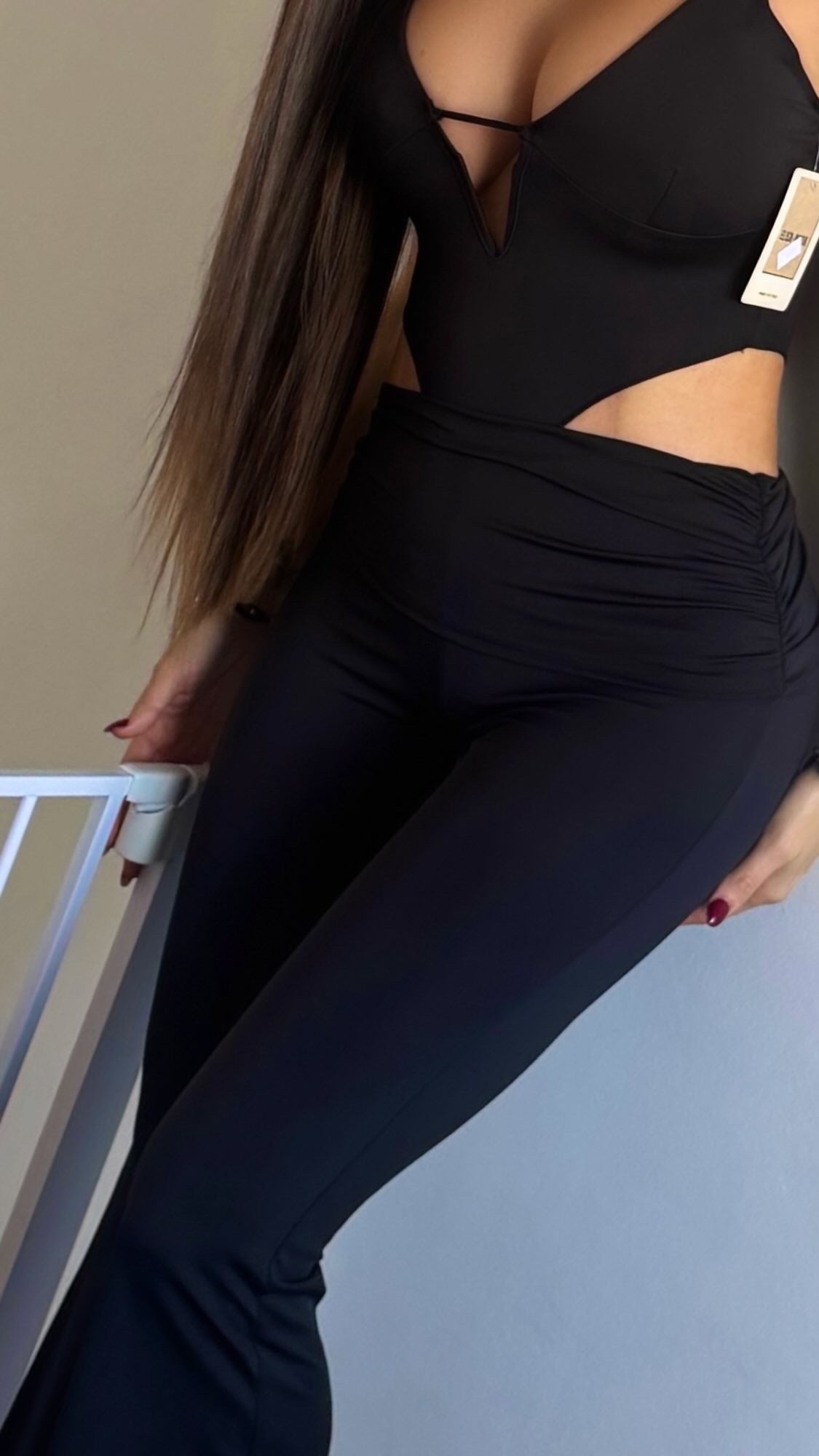 Mono cut out