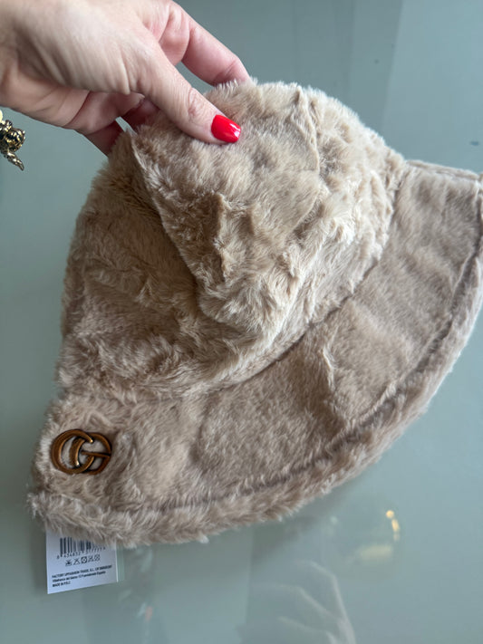 Gorro Gucci beige