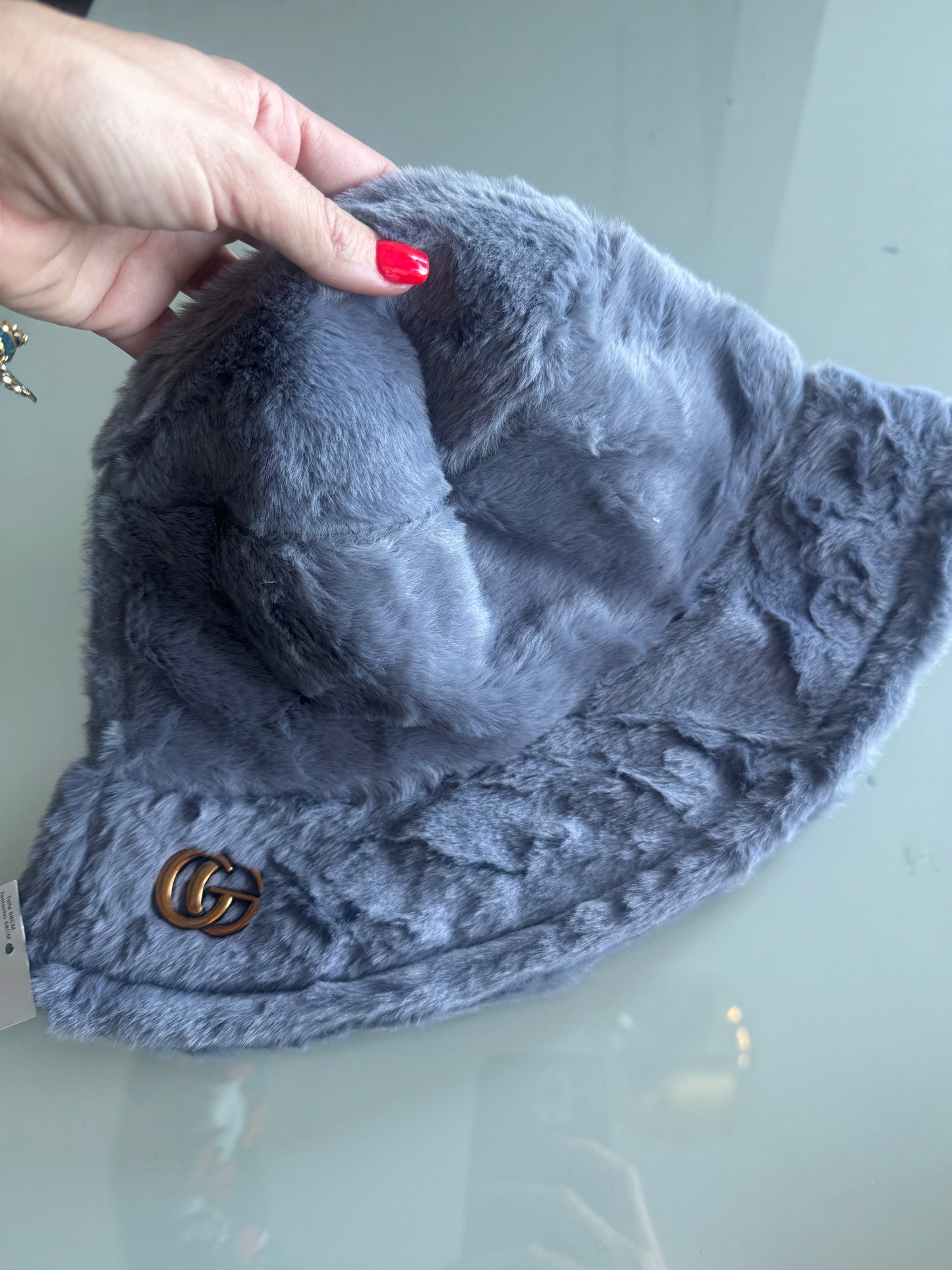 Gorro Gucci gris