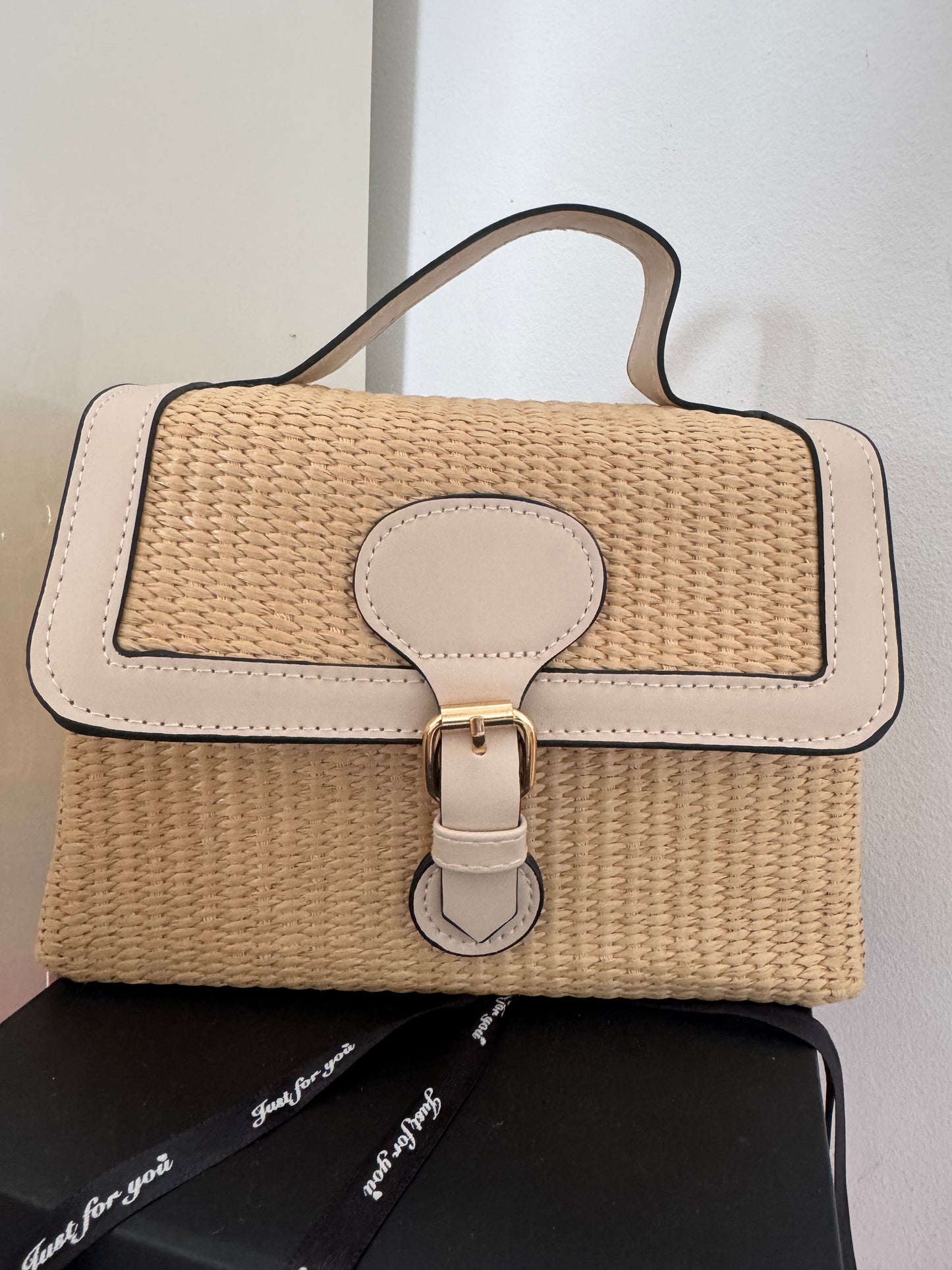 Bolso caja beige
