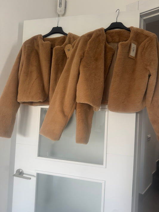 Chaqueta pelo suave