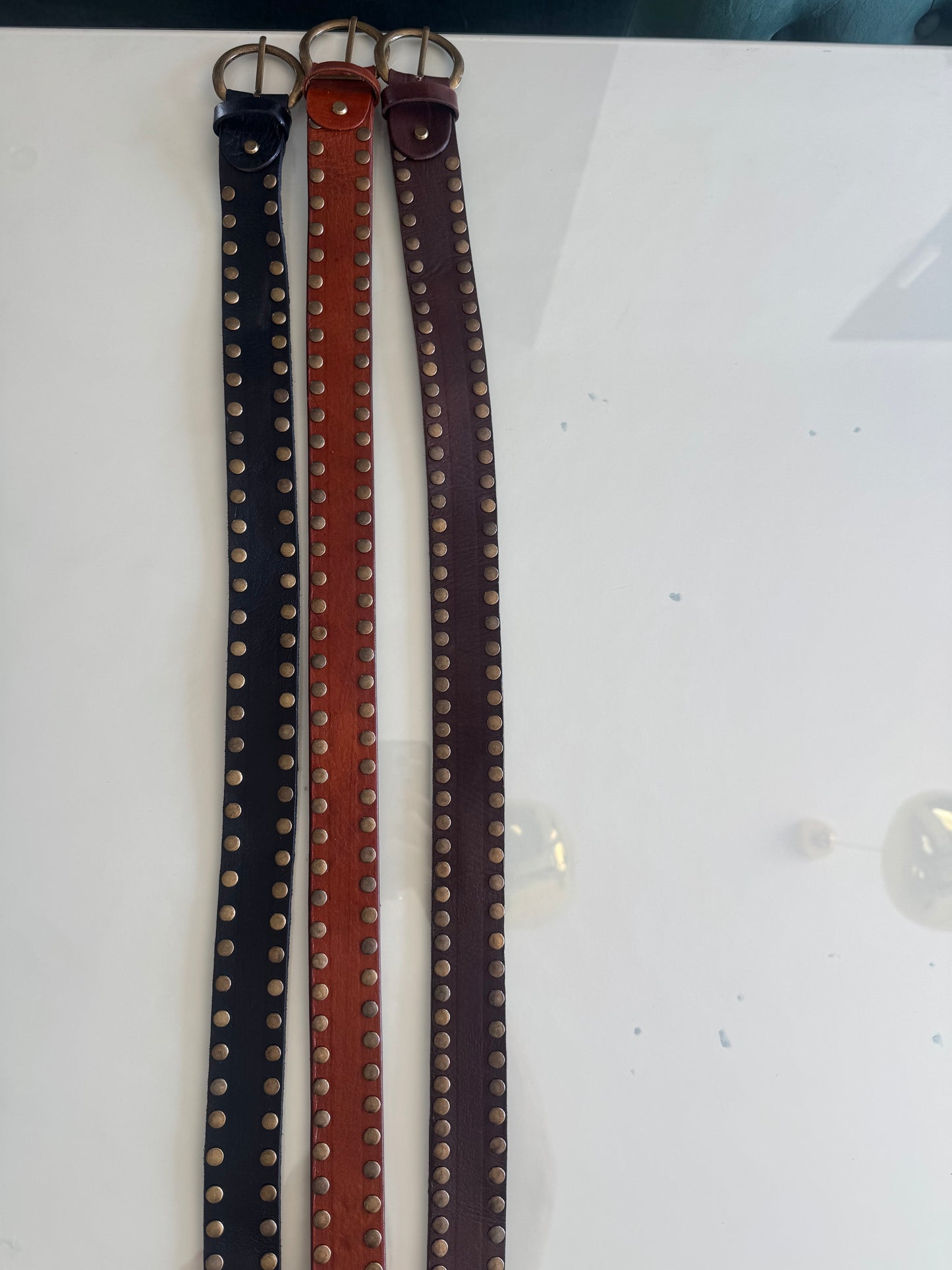 Cinturón tachas