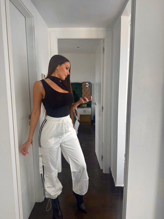 Pantalón cargo blanco