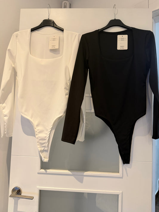 Body basico escote cuadrado