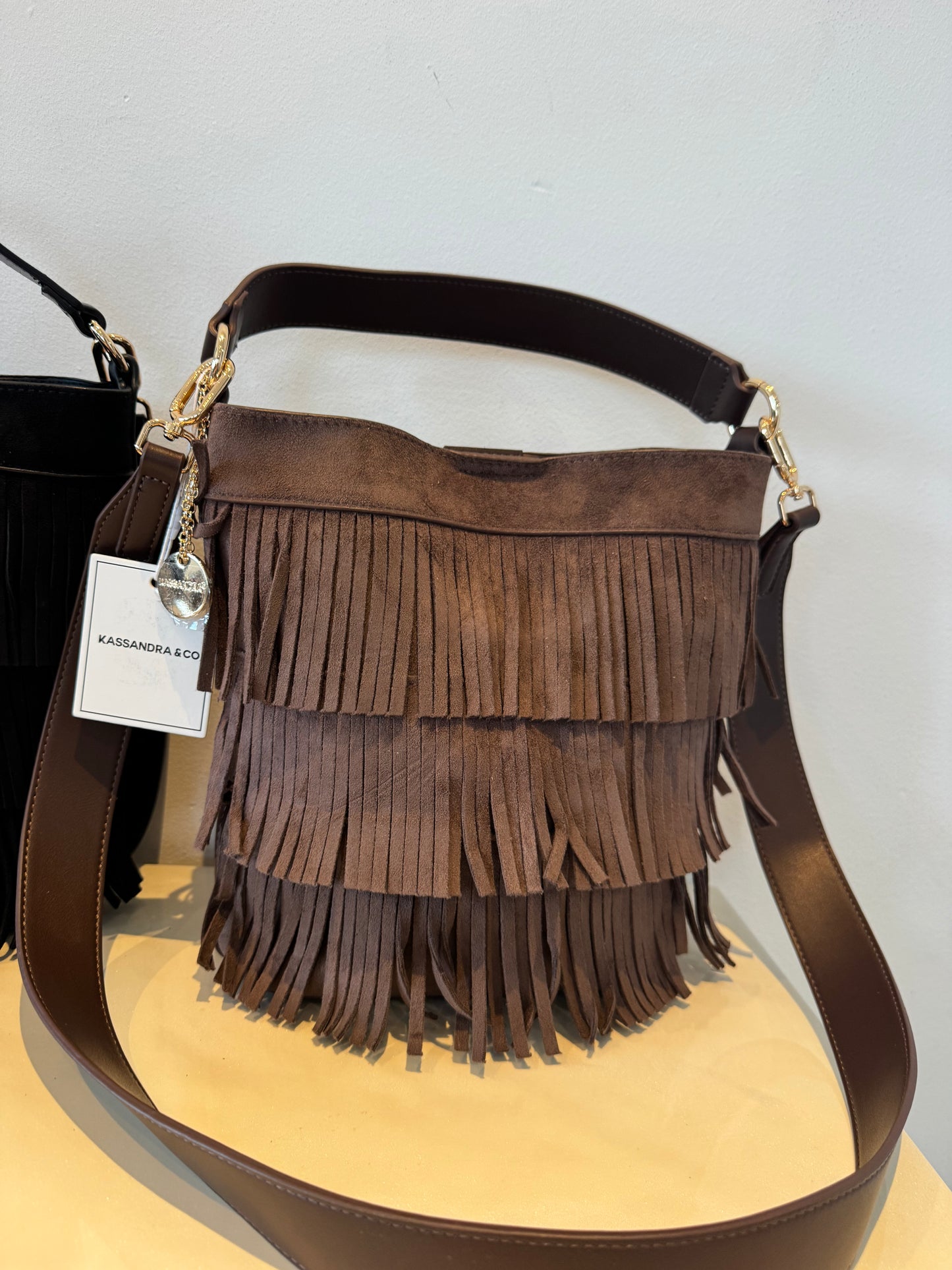 Bolso flecos serraje