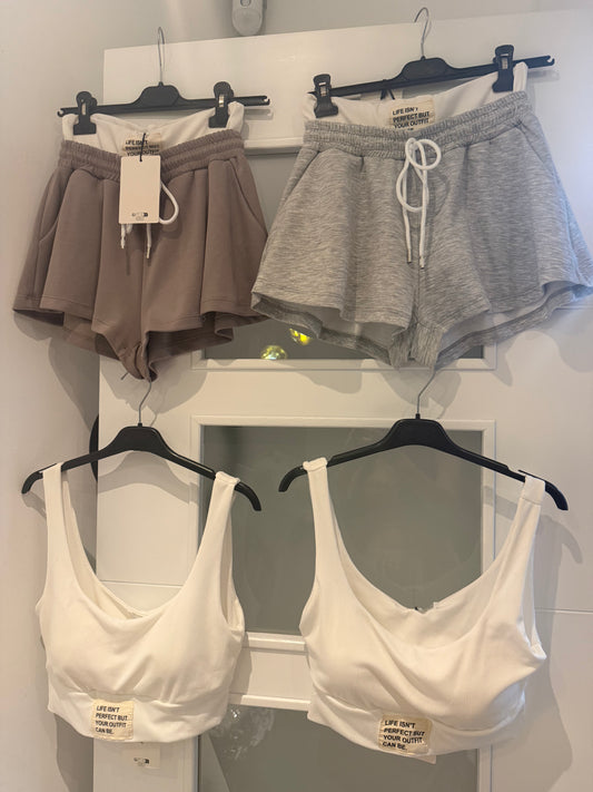 Chandal etiqueta